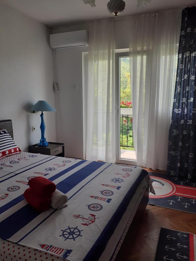 Guest House Cvoro Herceg Novi Exteriör bild